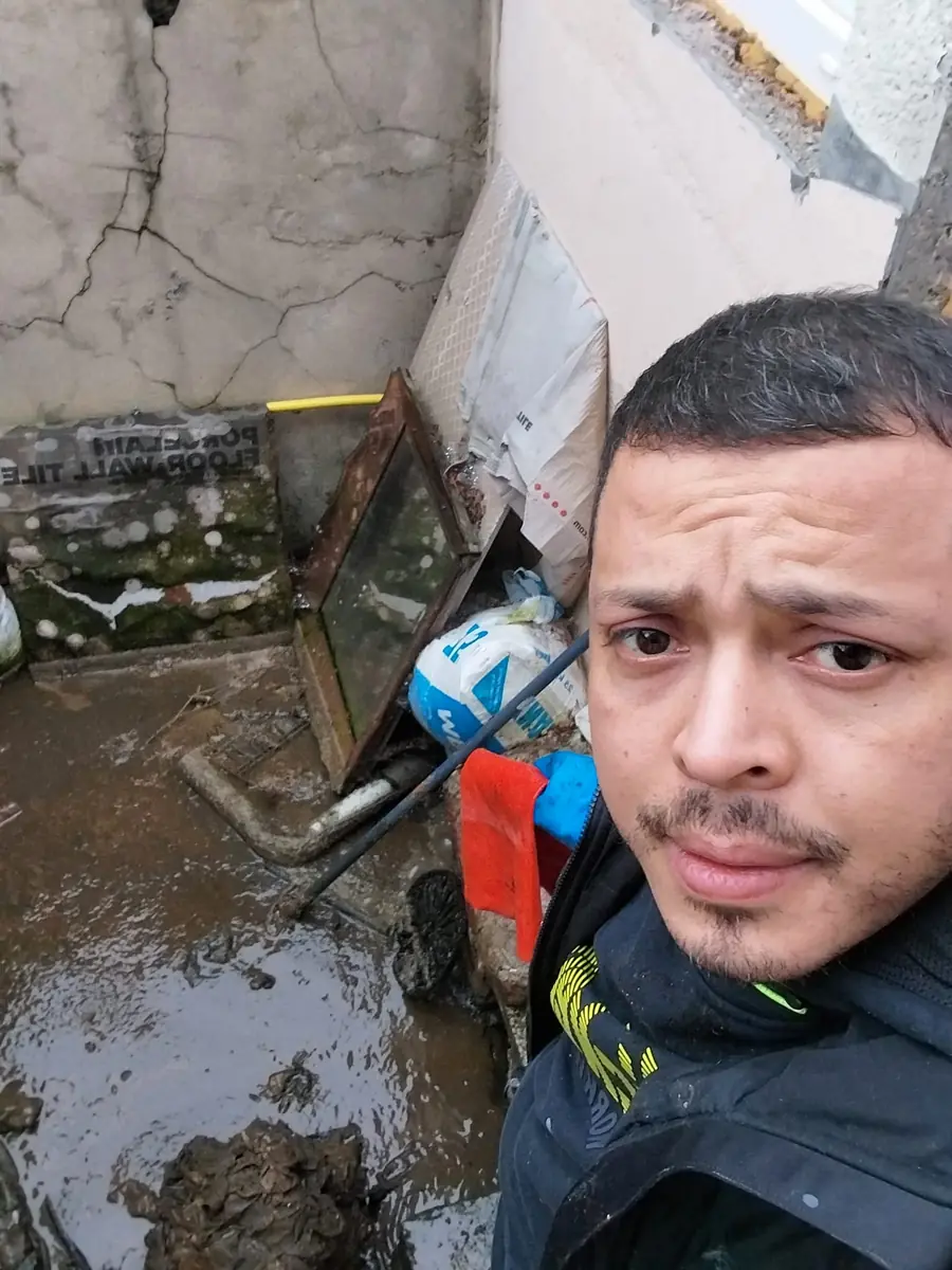 Jaadari Group technician on site during a drain unblocking job